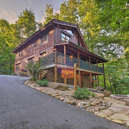 Вілла Gatlinburg Family Cabin With Private Hot Tub And Deck! Екстер'єр фото
